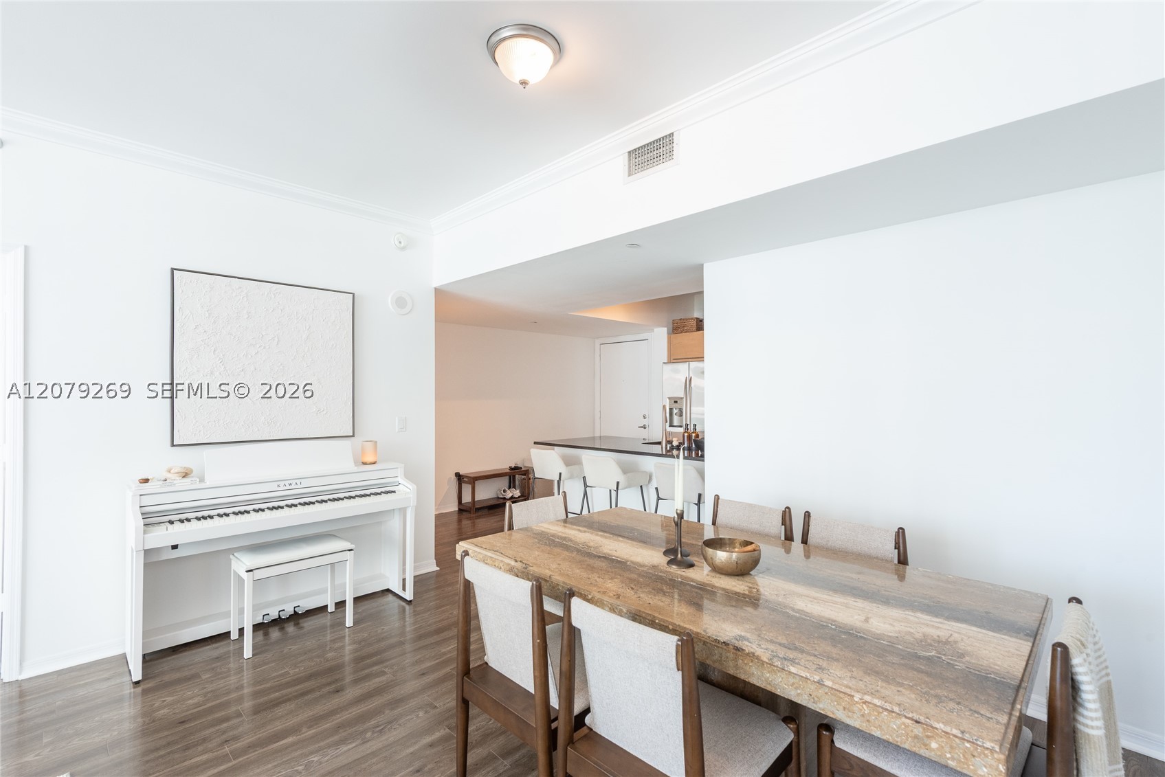950 Brickell Bay Dr #2304, Miami FL 33131