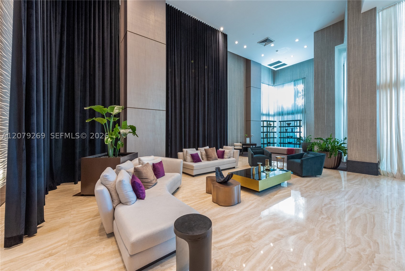 950 Brickell Bay Dr #2304, Miami FL 33131