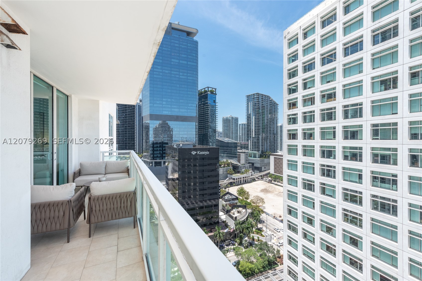 950 Brickell Bay Dr #2304, Miami FL 33131