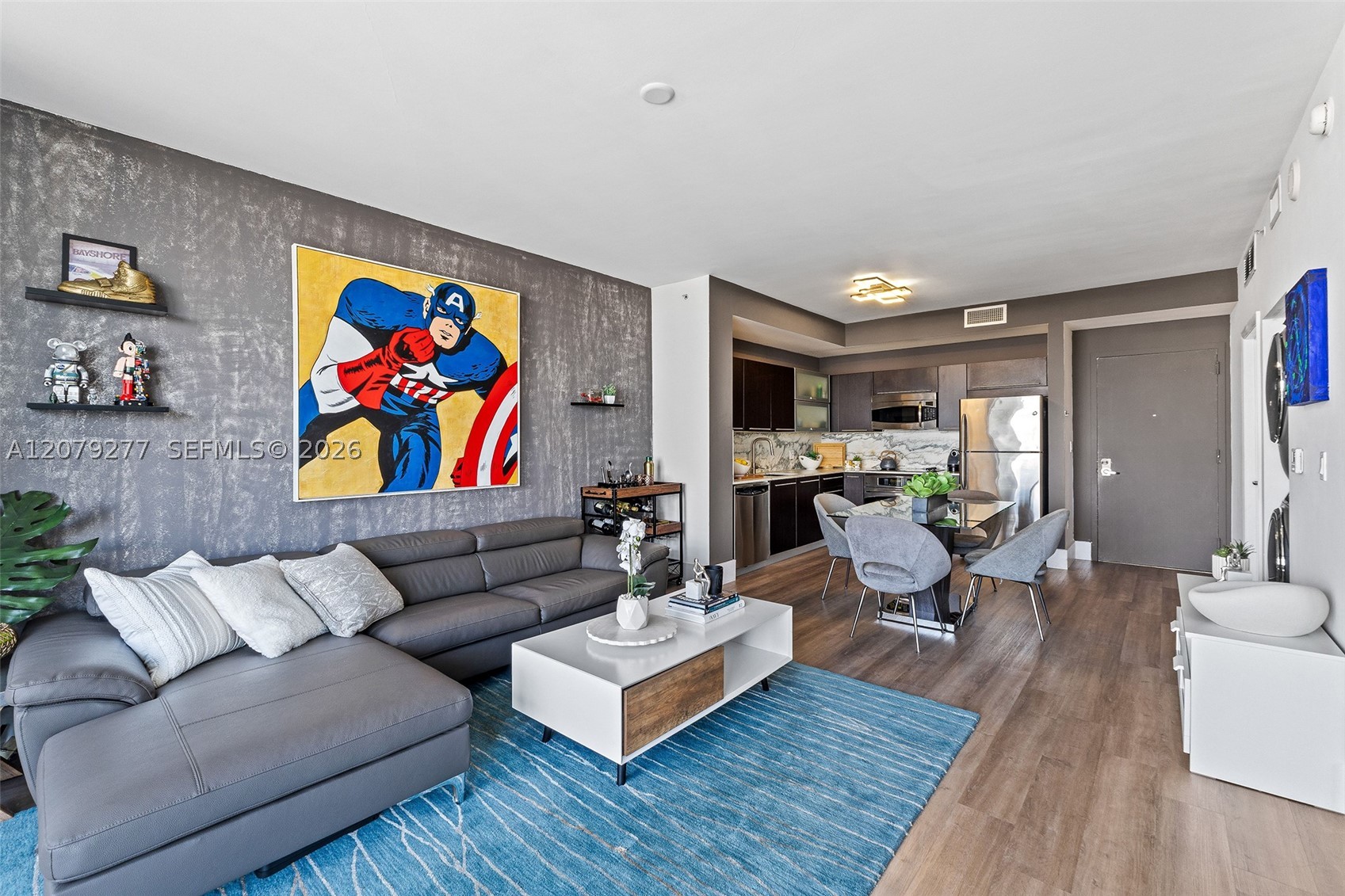 90 SW 3rd St #1506, Miami FL 33130