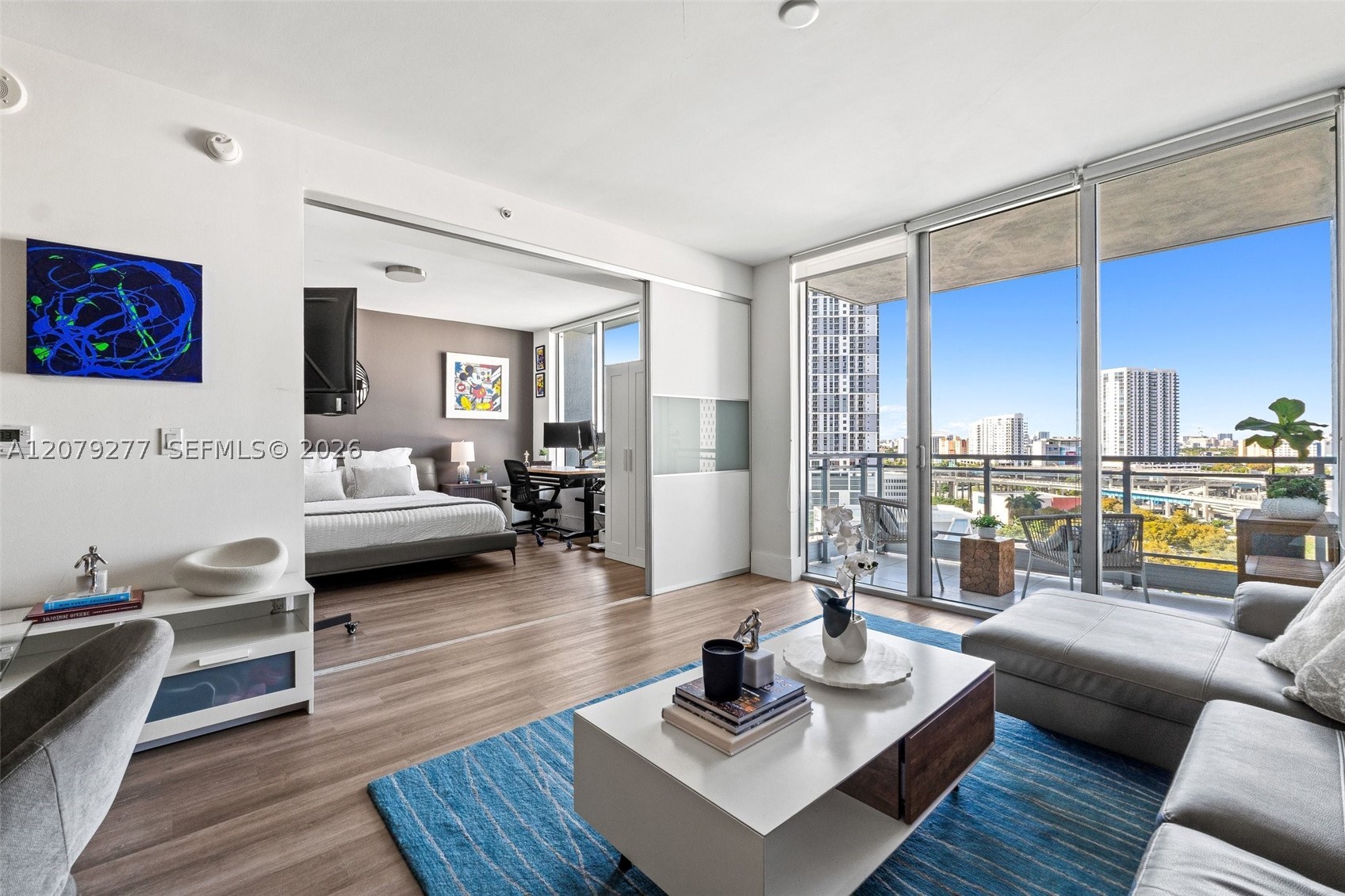 90 SW 3rd St #1506, Miami FL 33130