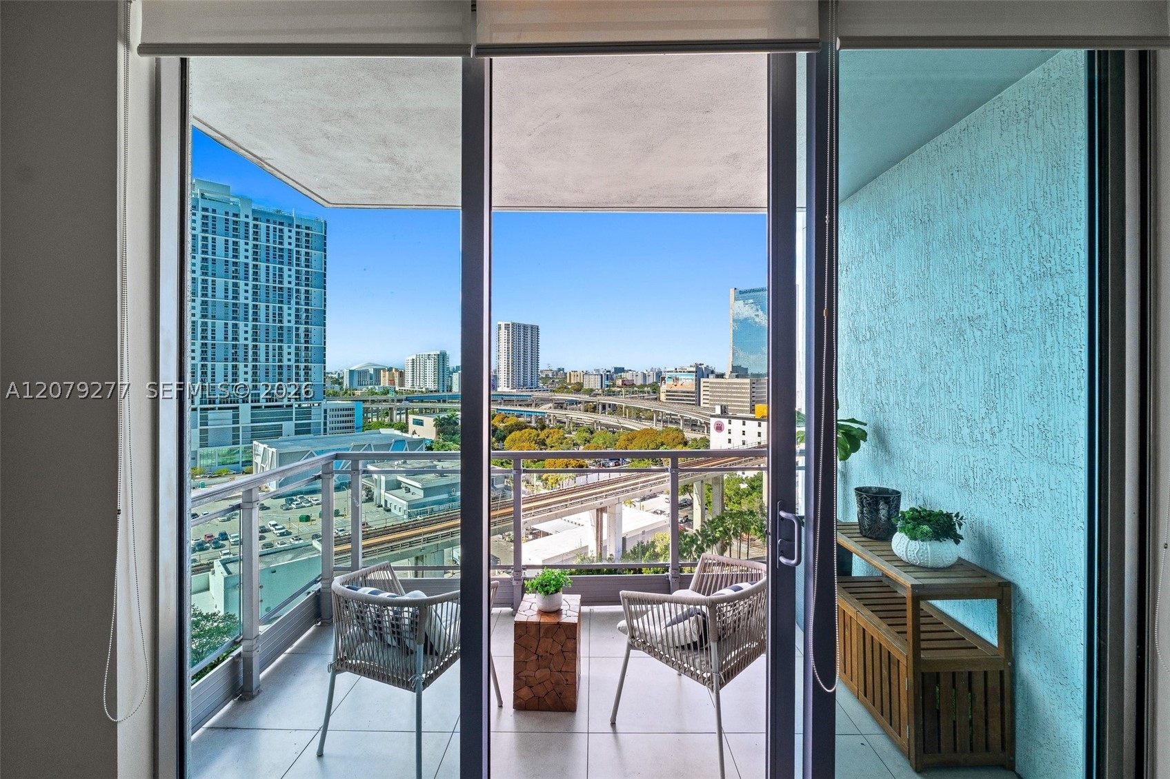 90 SW 3rd St #1506, Miami FL 33130
