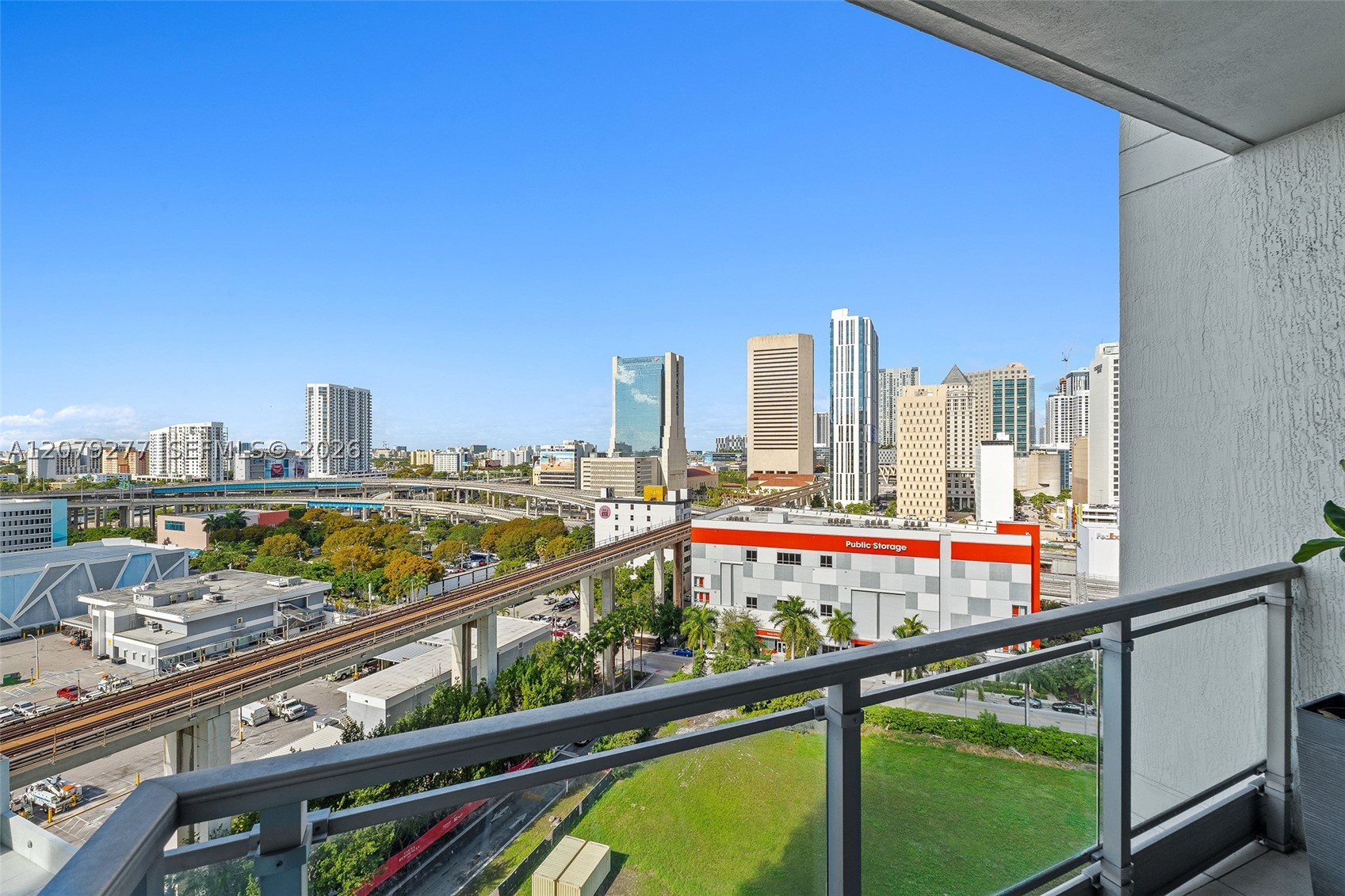 90 SW 3rd St #1506, Miami FL 33130