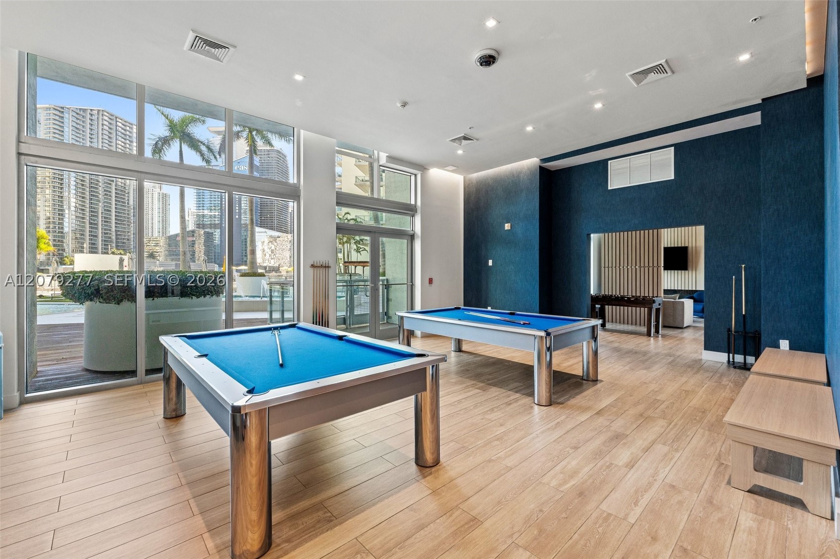 90 SW 3rd St #1506, Miami FL 33130