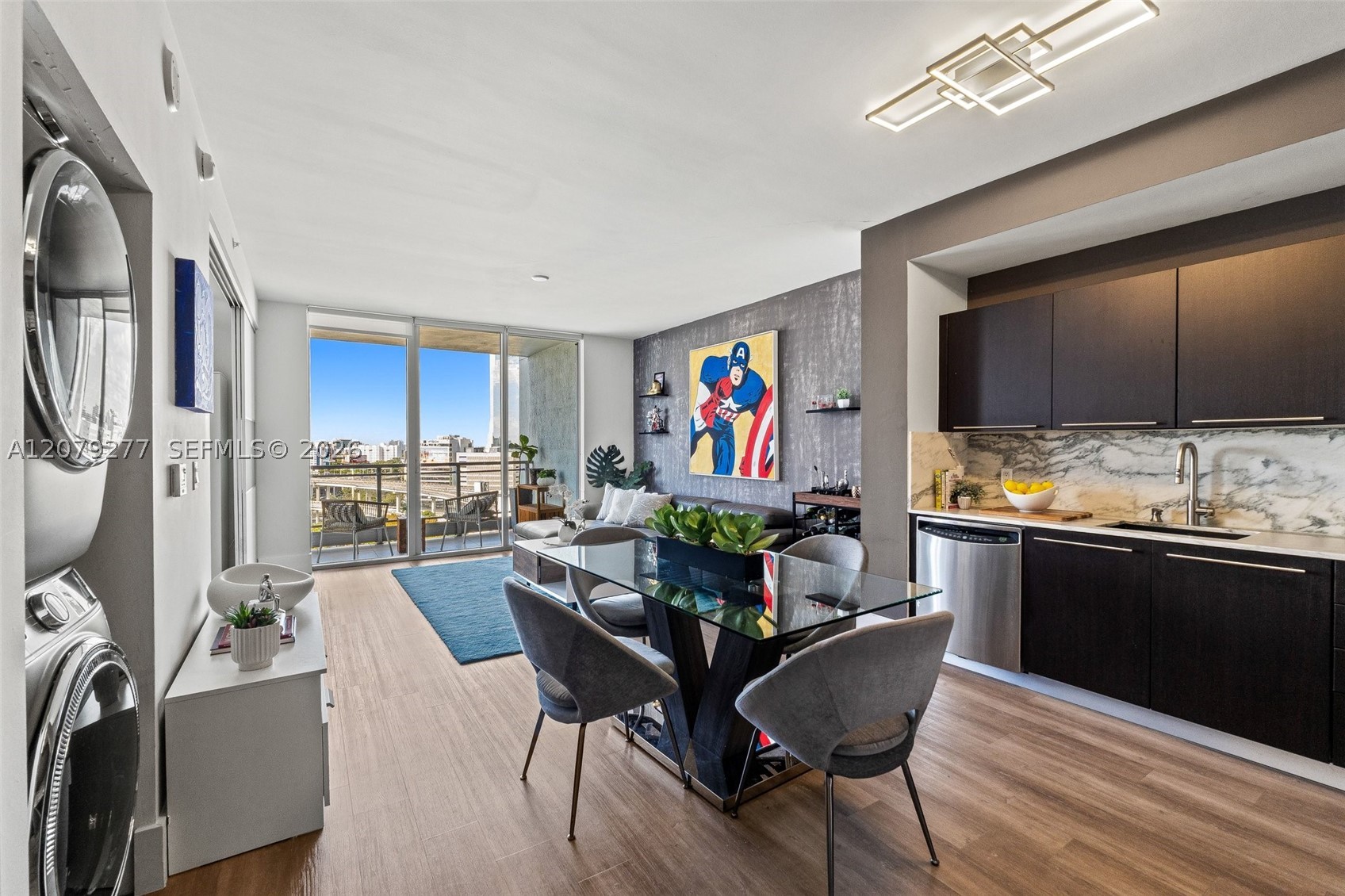 90 SW 3rd St #1506, Miami FL 33130