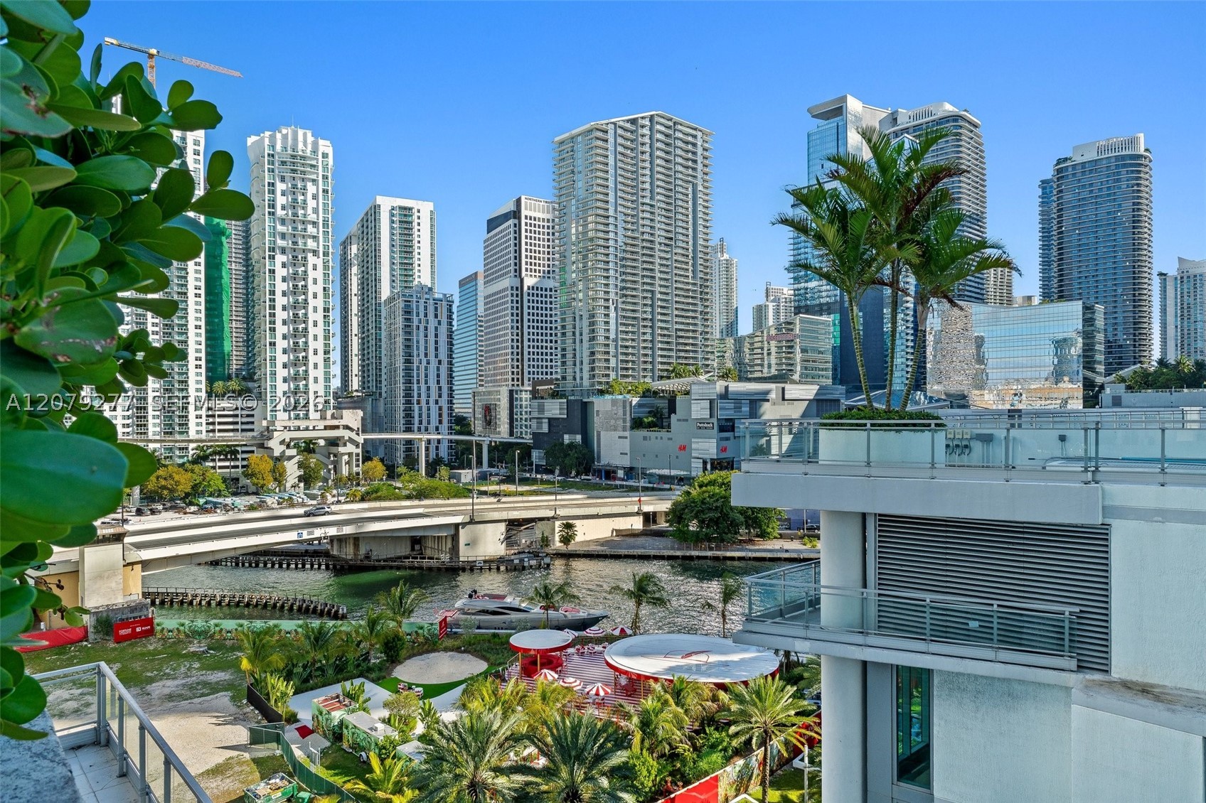 90 SW 3rd St #1506, Miami FL 33130