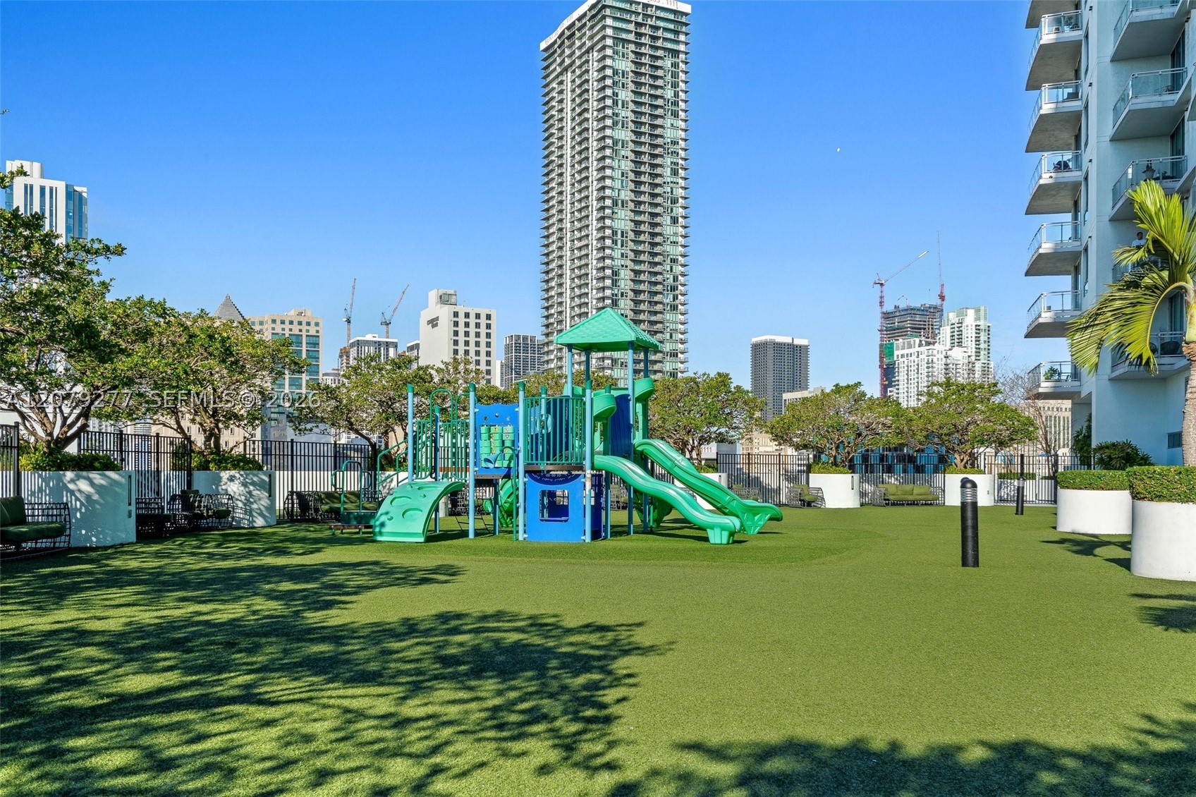 90 SW 3rd St #1506, Miami FL 33130