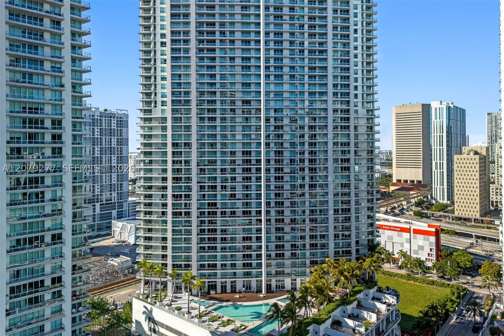 90 SW 3rd St #1506, Miami FL 33130