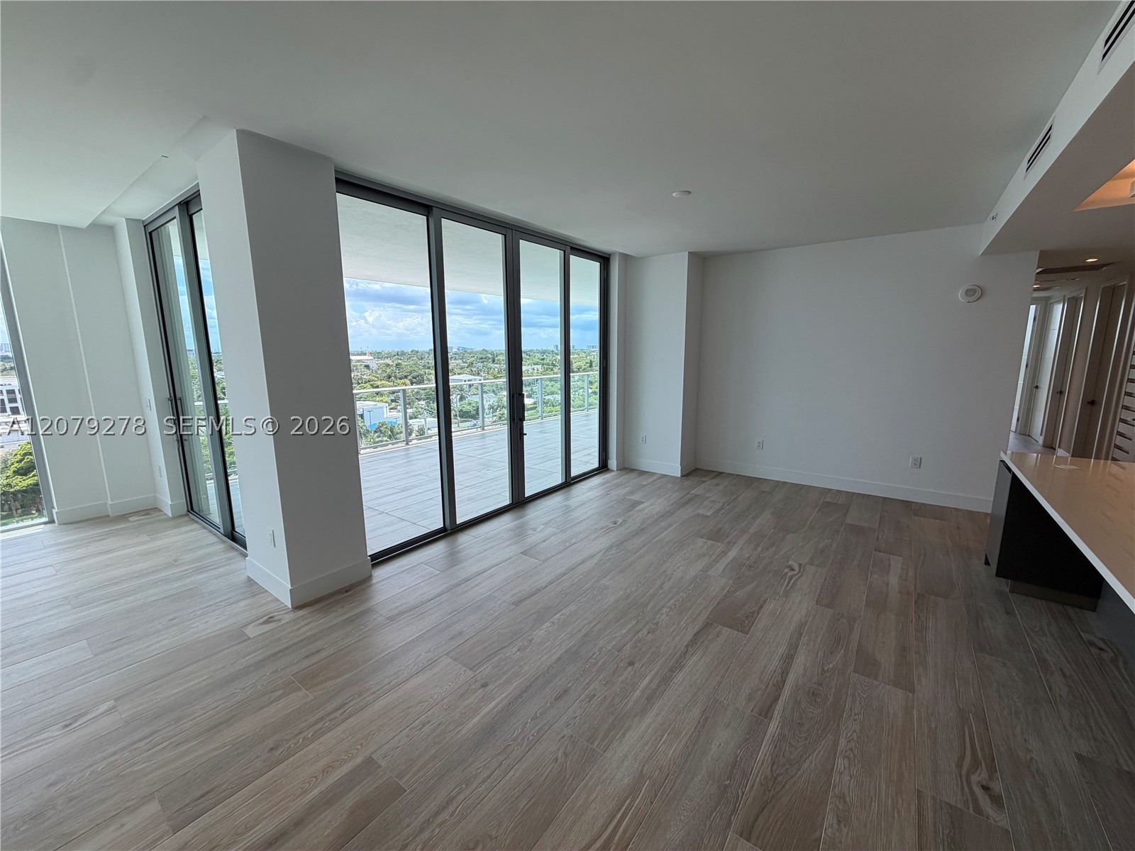 4714 N Flager #903, West Palm Beach FL 33407