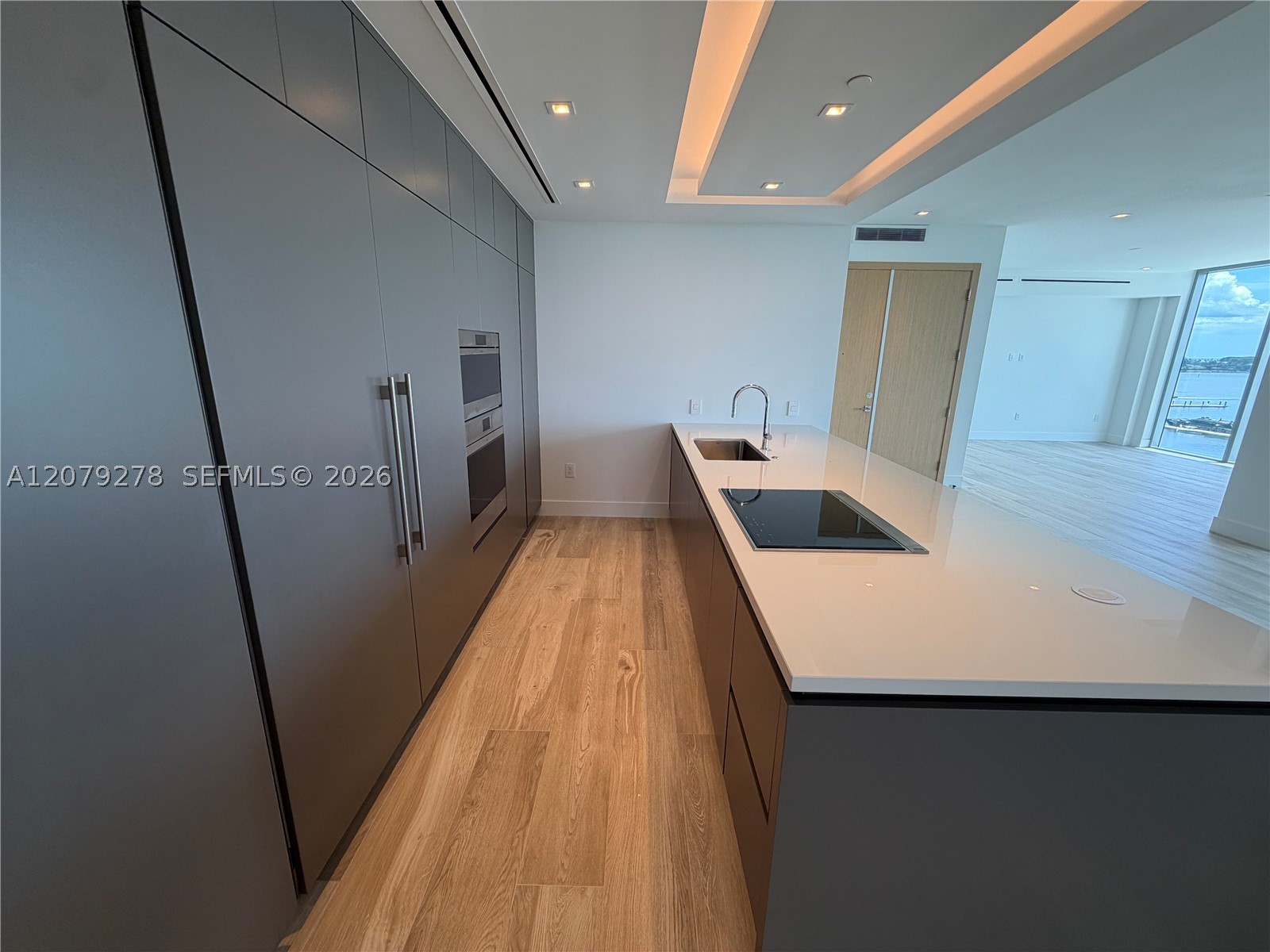 4714 N Flager #903, West Palm Beach FL 33407