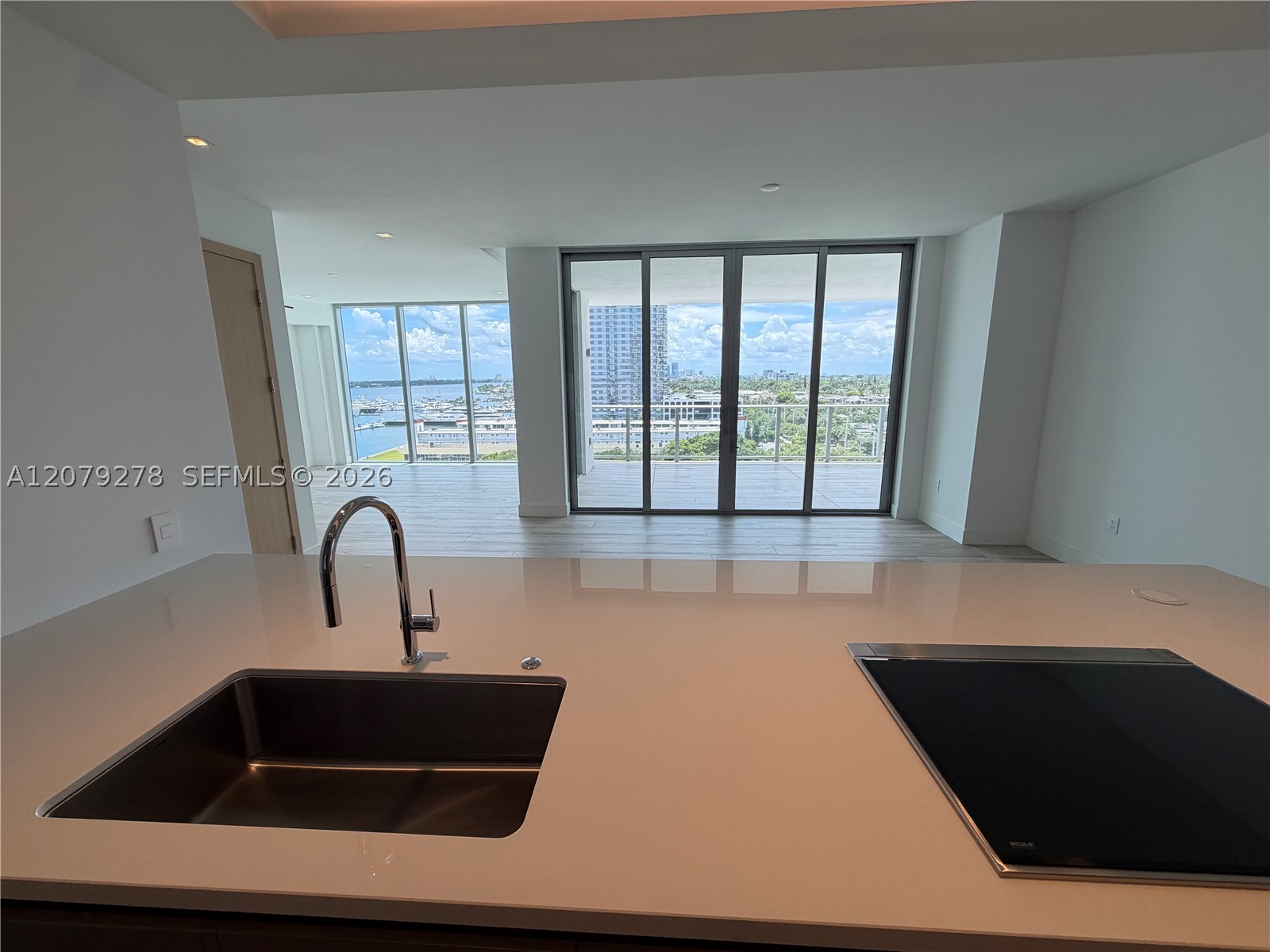 4714 N Flager #903, West Palm Beach FL 33407