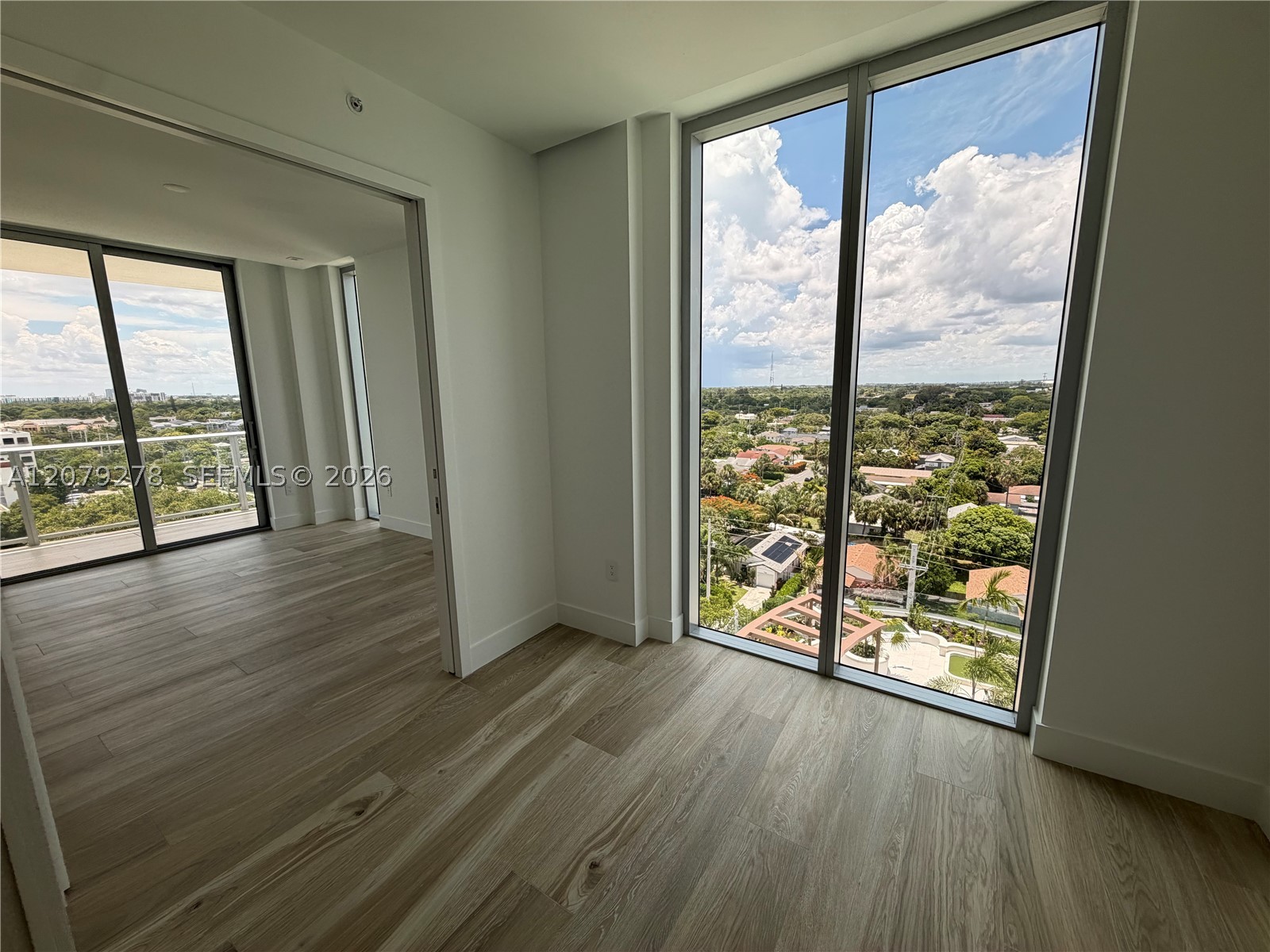 4714 N Flager #903, West Palm Beach FL 33407