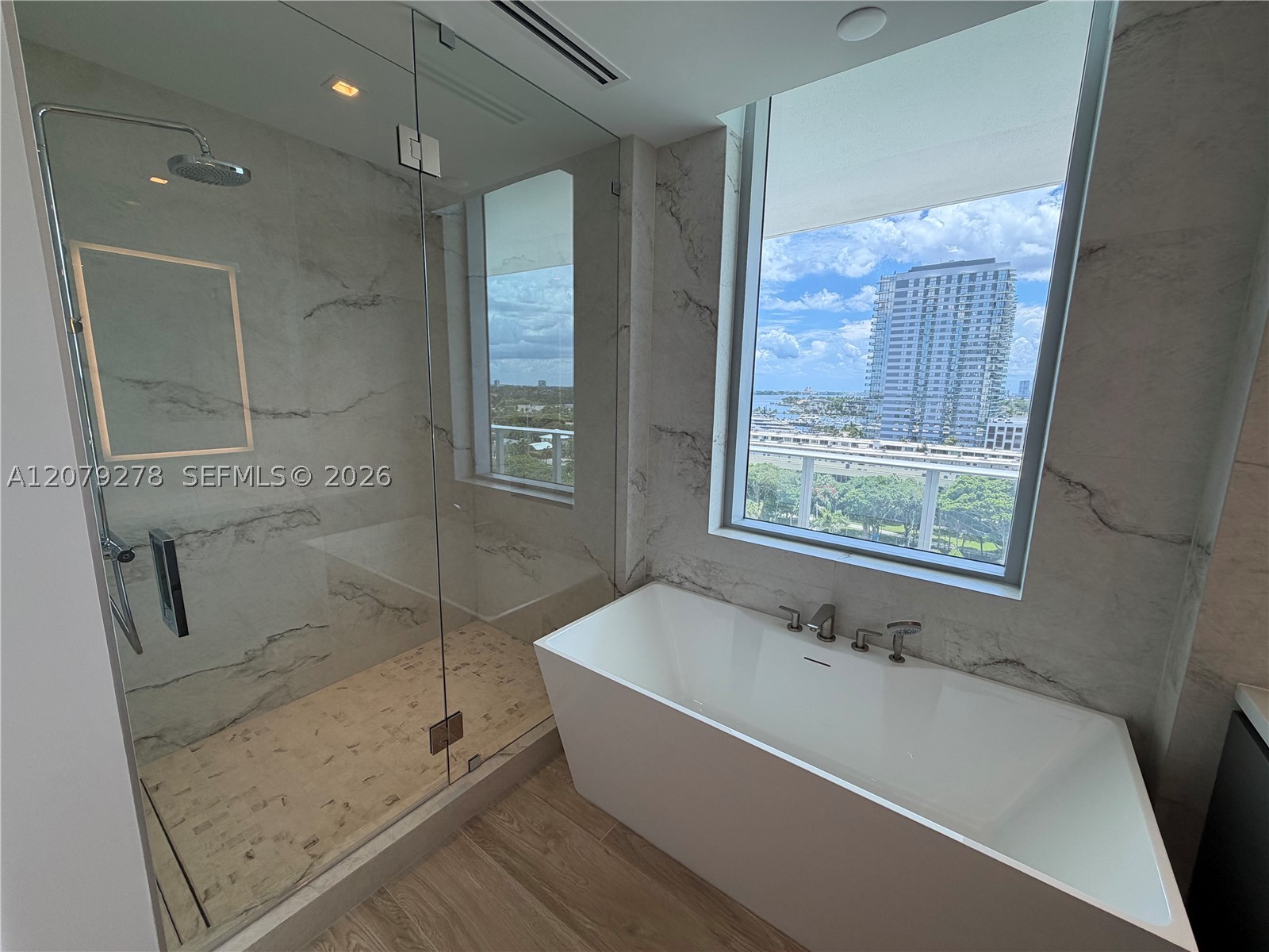 4714 N Flager #903, West Palm Beach FL 33407