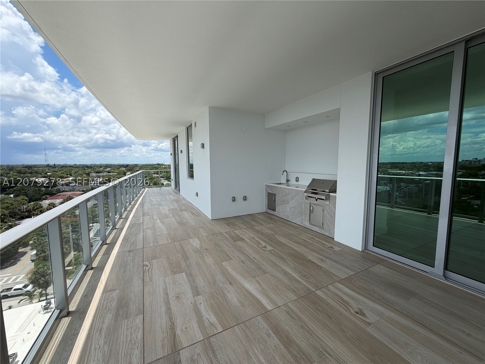 4714 N Flager #903, West Palm Beach FL 33407