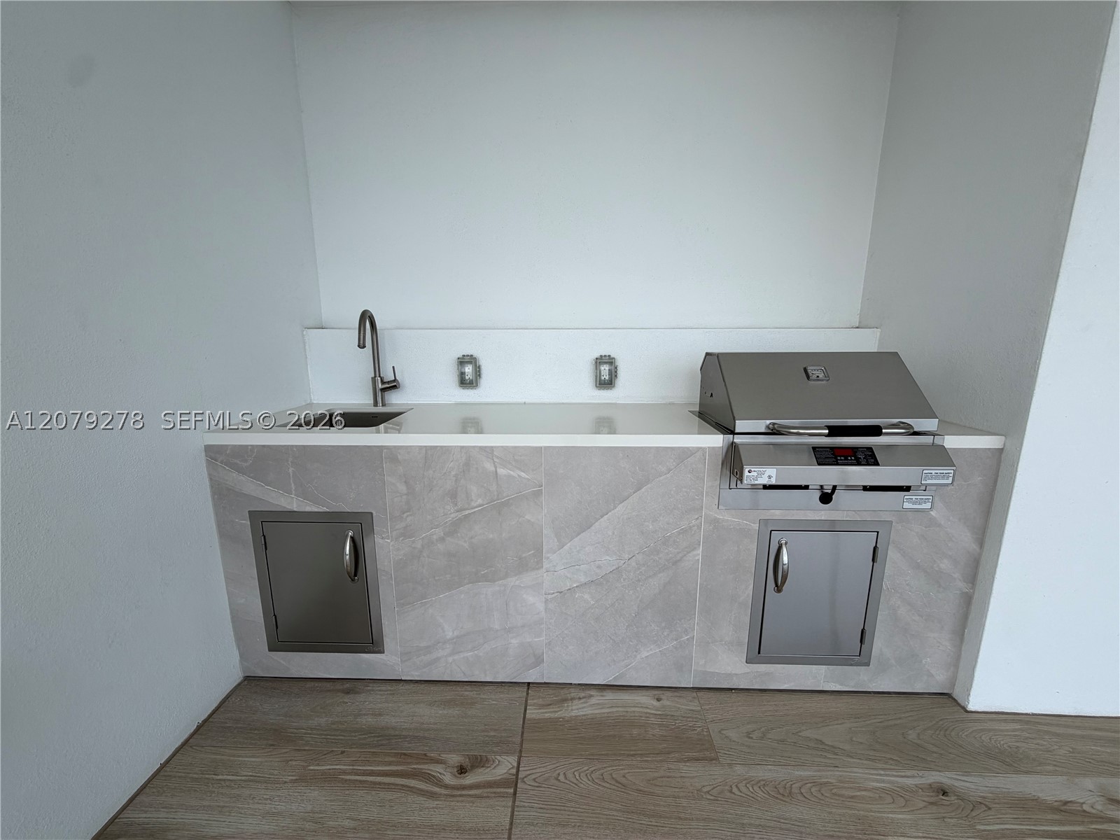 4714 N Flager #903, West Palm Beach FL 33407