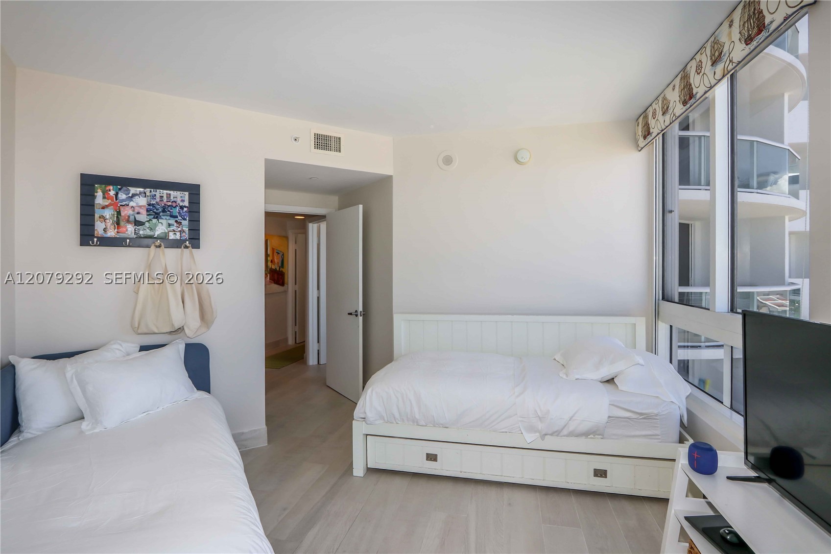 6365 Collins Ave #2401, Miami Beach FL 33141