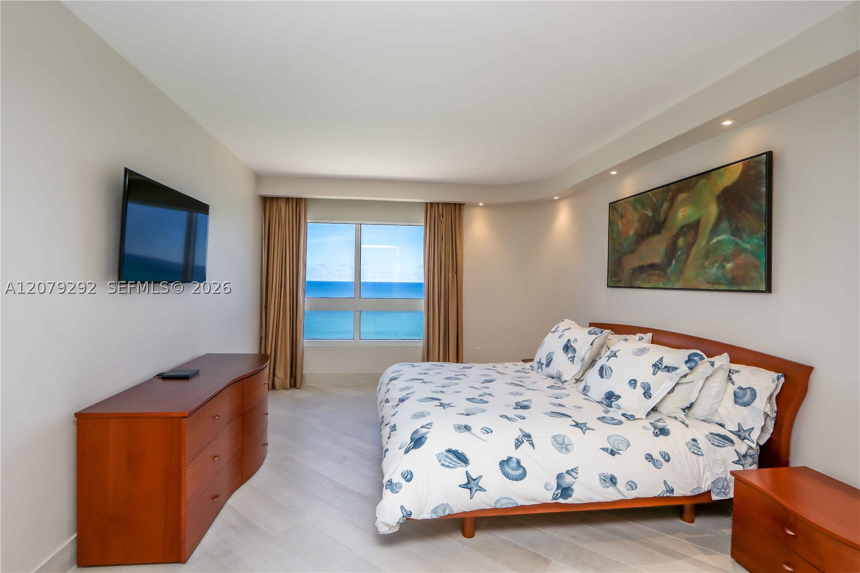 6365 Collins Ave #2401, Miami Beach FL 33141