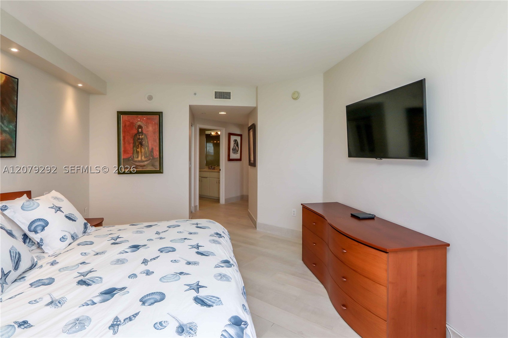 6365 Collins Ave #2401, Miami Beach FL 33141