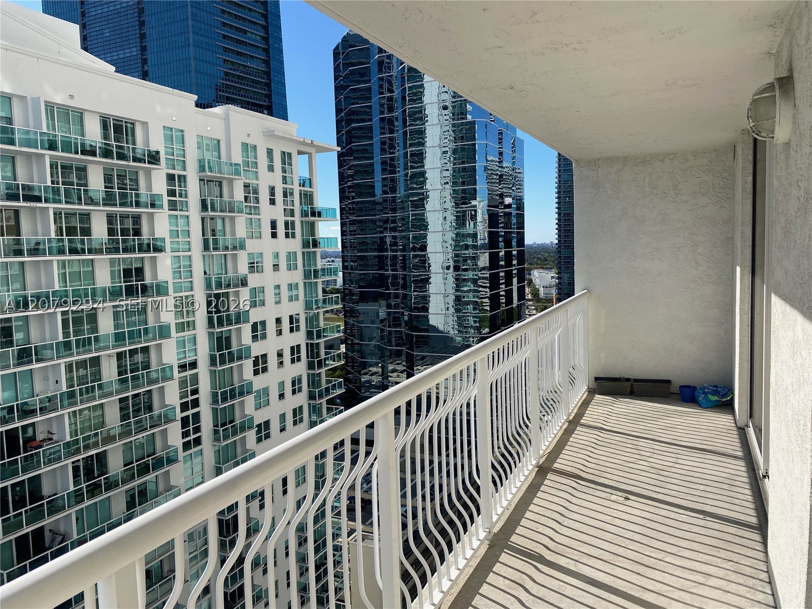 1200 Brickell Bay Dr #2303, Miami FL 33131