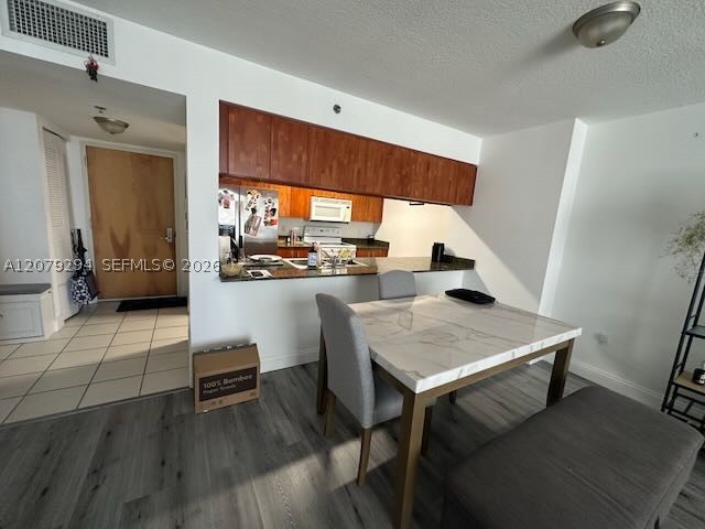 1200 Brickell Bay Dr #2303, Miami FL 33131