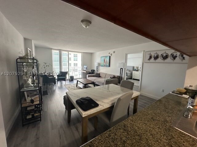 1200 Brickell Bay Dr #2303, Miami FL 33131