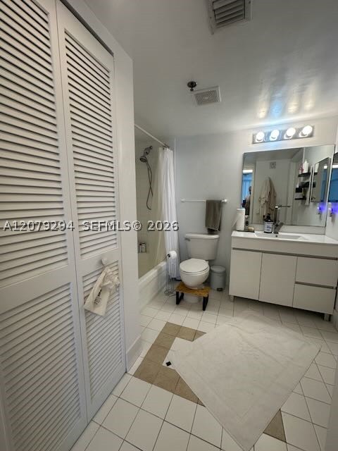 1200 Brickell Bay Dr #2303, Miami FL 33131
