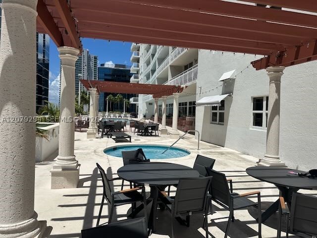 1200 Brickell Bay Dr #2303, Miami FL 33131