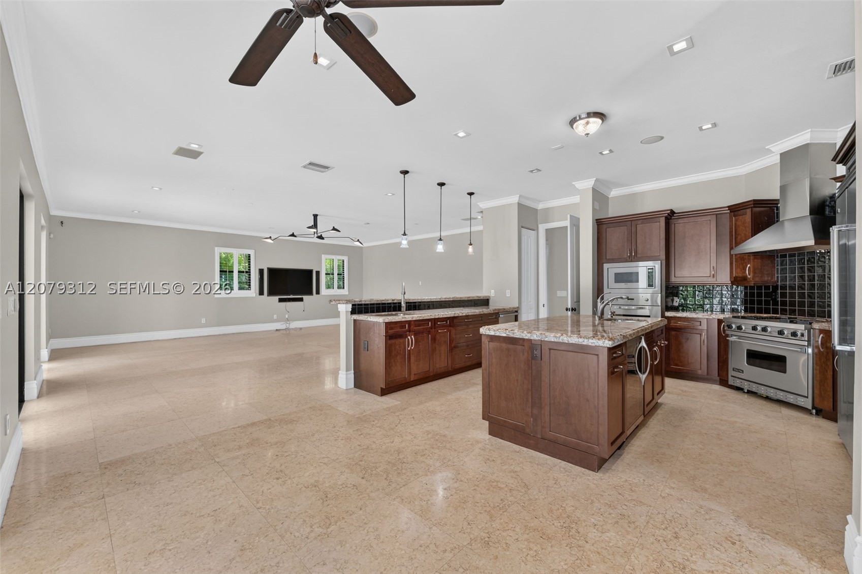 7641 SW 59th Ct, South Miami FL 33143