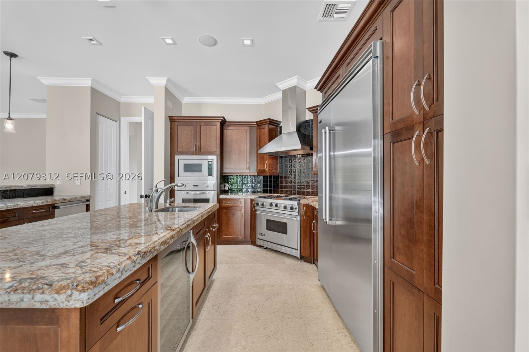 7641 SW 59th Ct, South Miami FL 33143