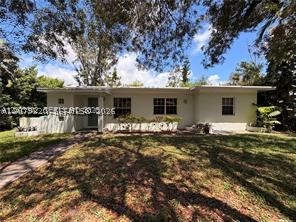 5765 SW 48th St, Miami FL 33155