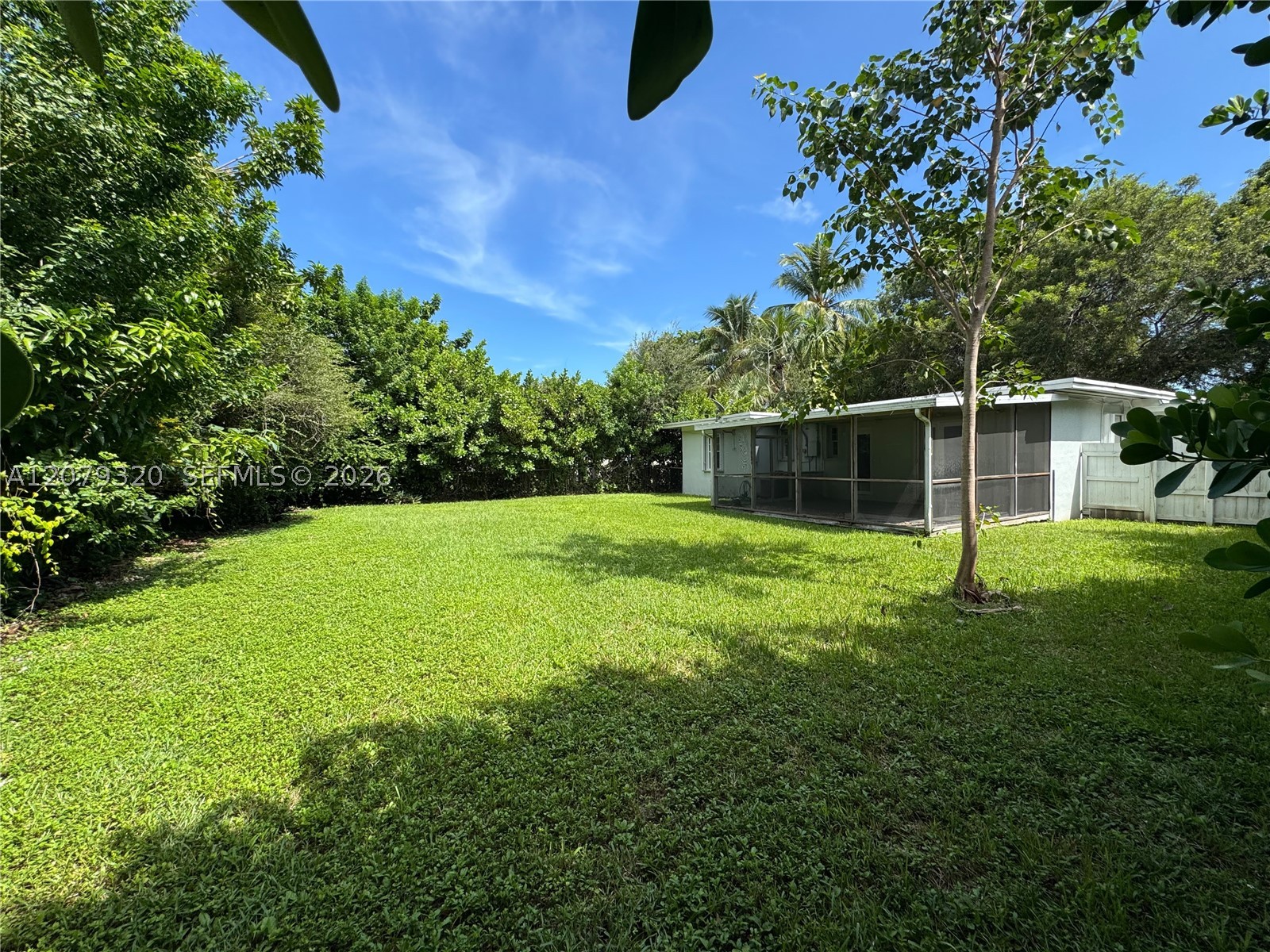 5765 SW 48th St, Miami FL 33155