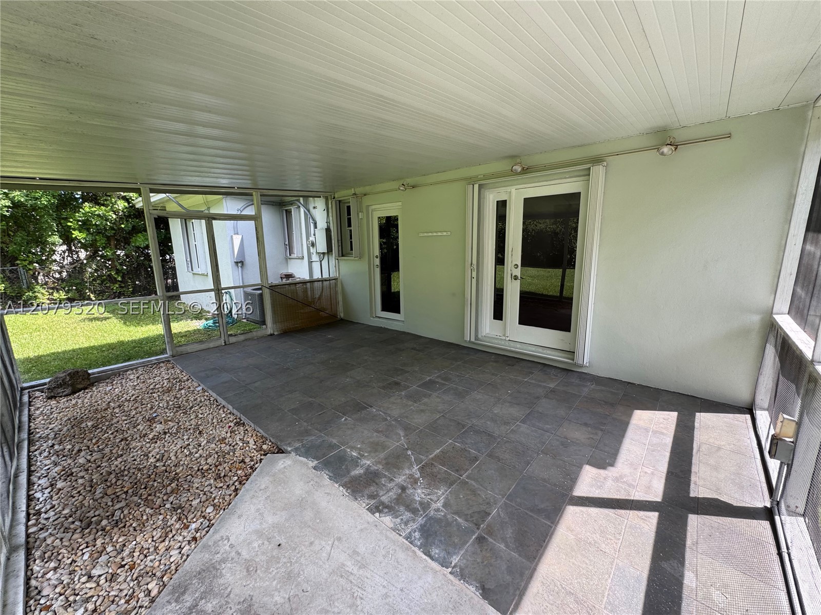 5765 SW 48th St, Miami FL 33155