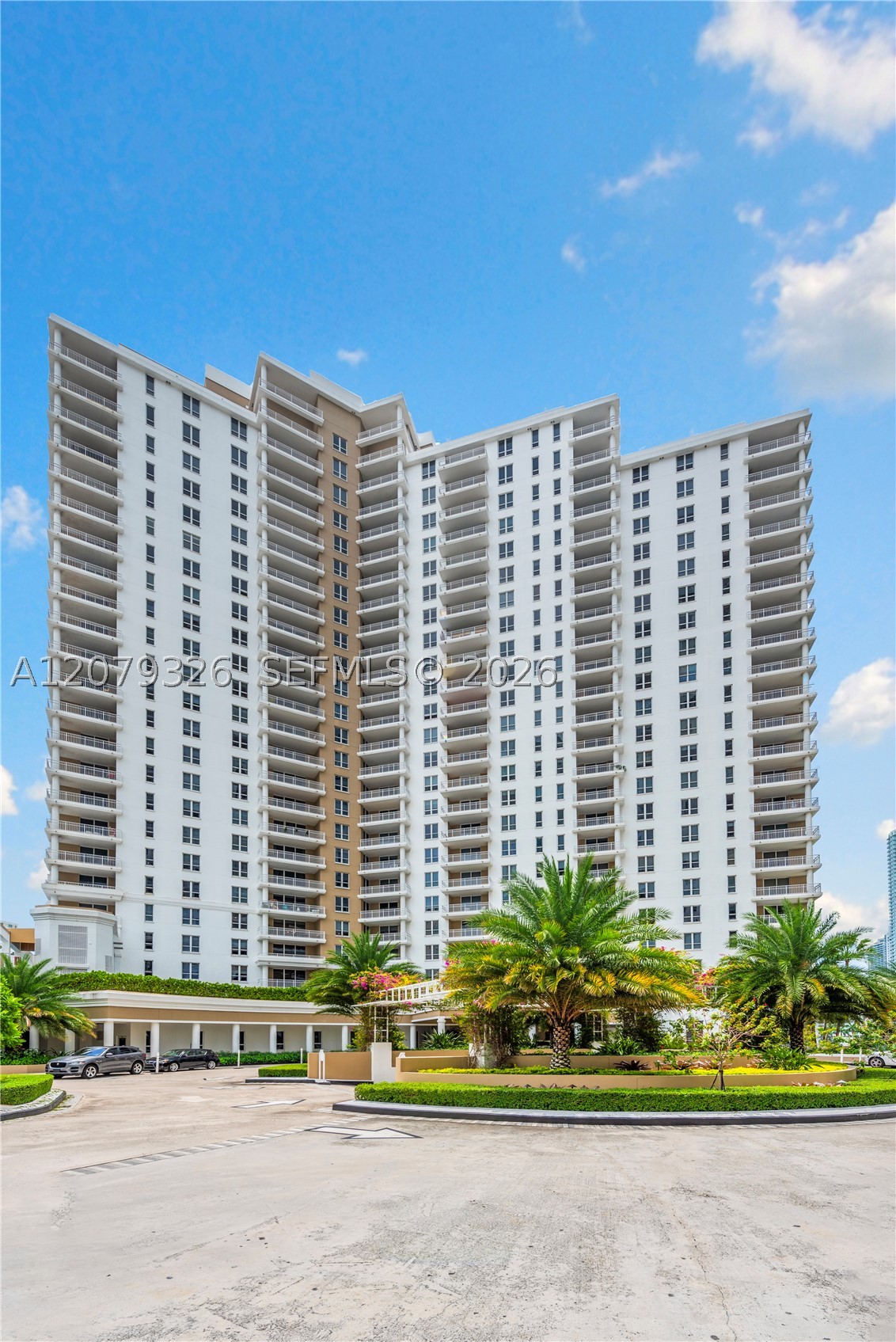 701 Brickell Key Blvd #707, Miami FL 33131