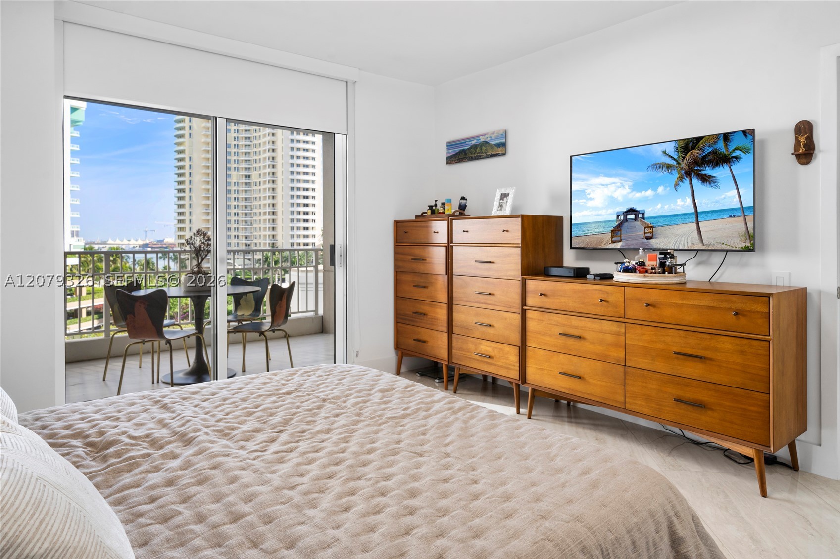 701 Brickell Key Blvd #707, Miami FL 33131