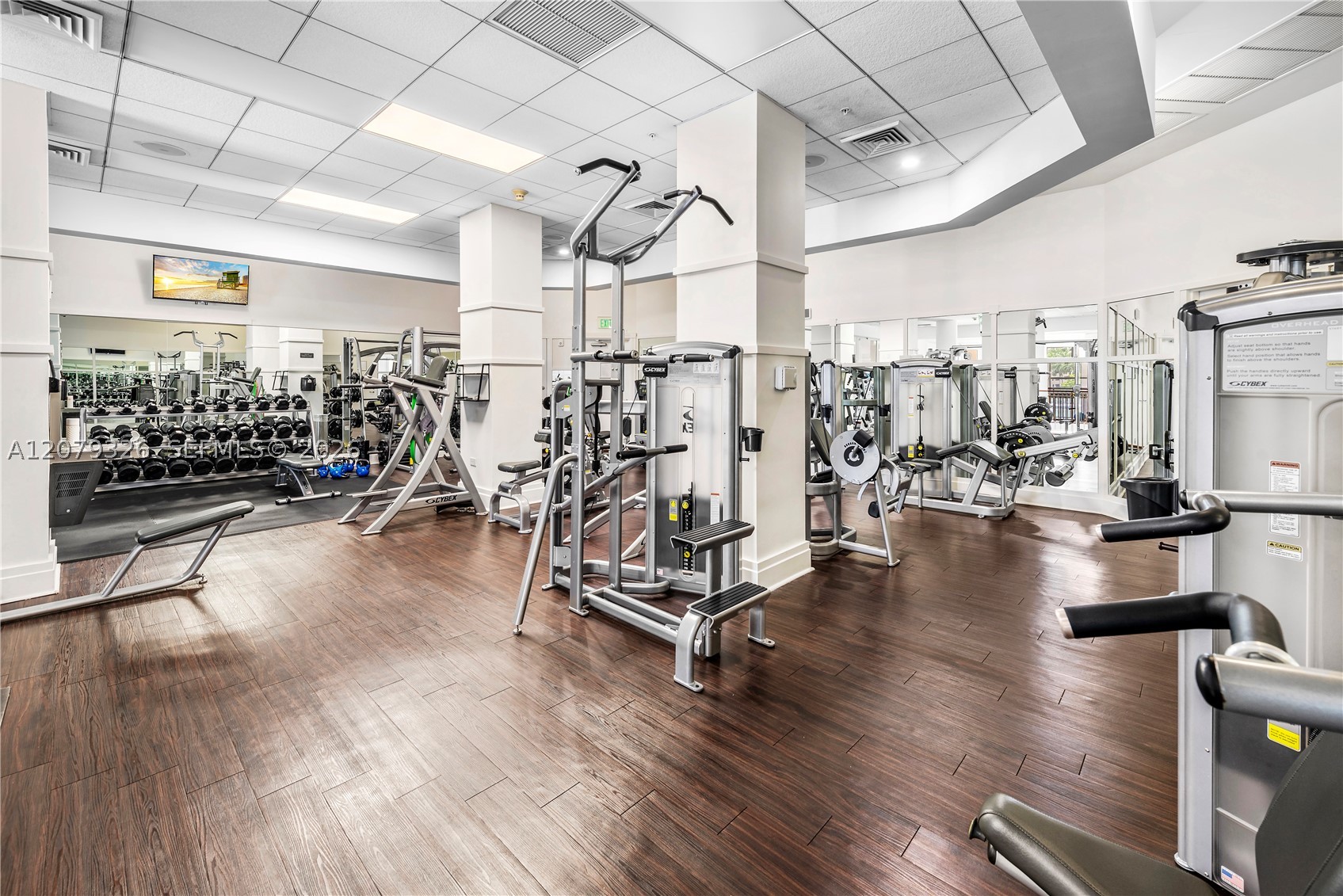 701 Brickell Key Blvd #707, Miami FL 33131