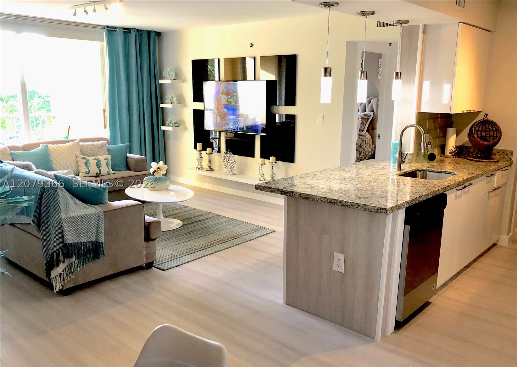 19999 E Country Club Dr #1405, Aventura FL 33180