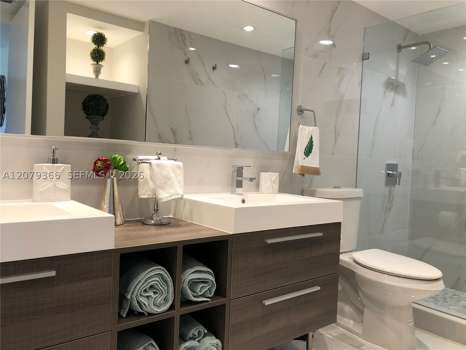 19999 E Country Club Dr #1405, Aventura FL 33180