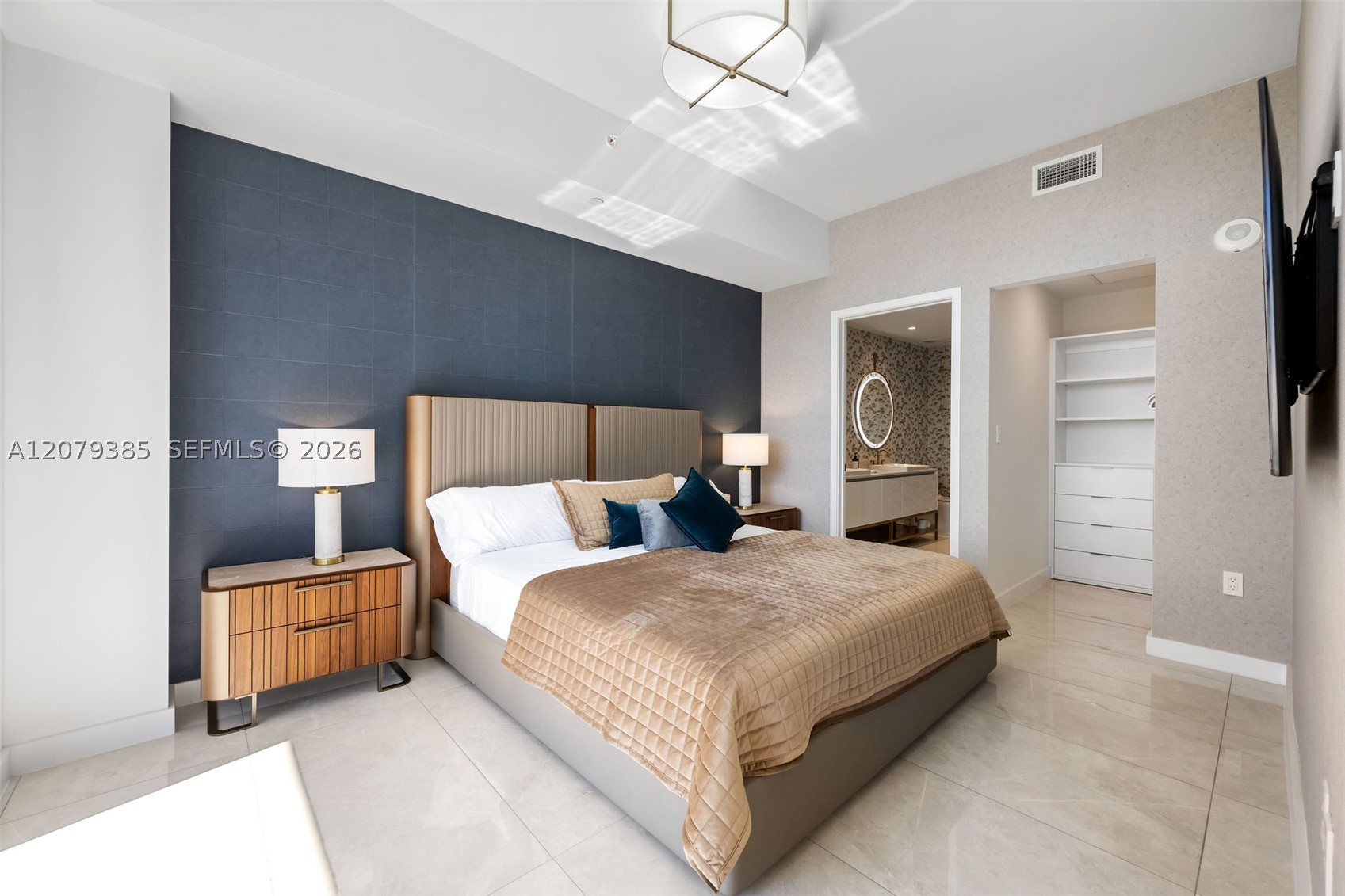 2678 Tigertail Ave #1705, Miami FL 33133