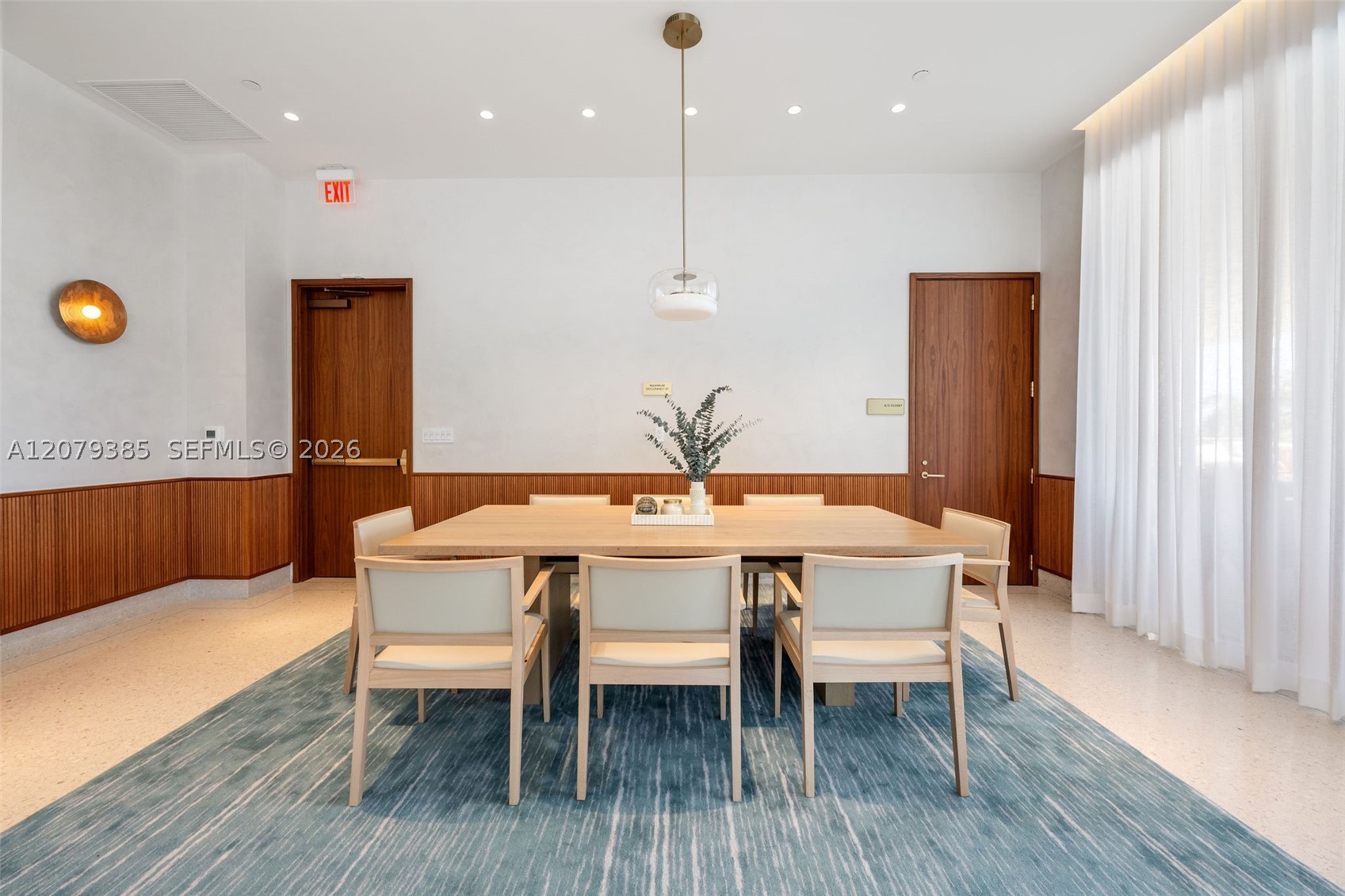 2678 Tigertail Ave #1705, Miami FL 33133