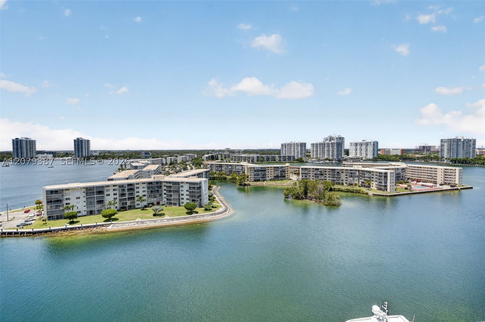 1000 Island Blvd #1510, Aventura FL 33160