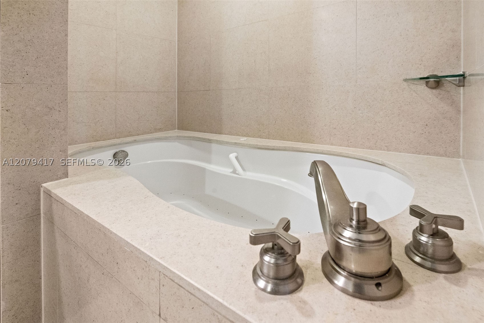 6801 Collins Ave #1401, Miami Beach FL 33141