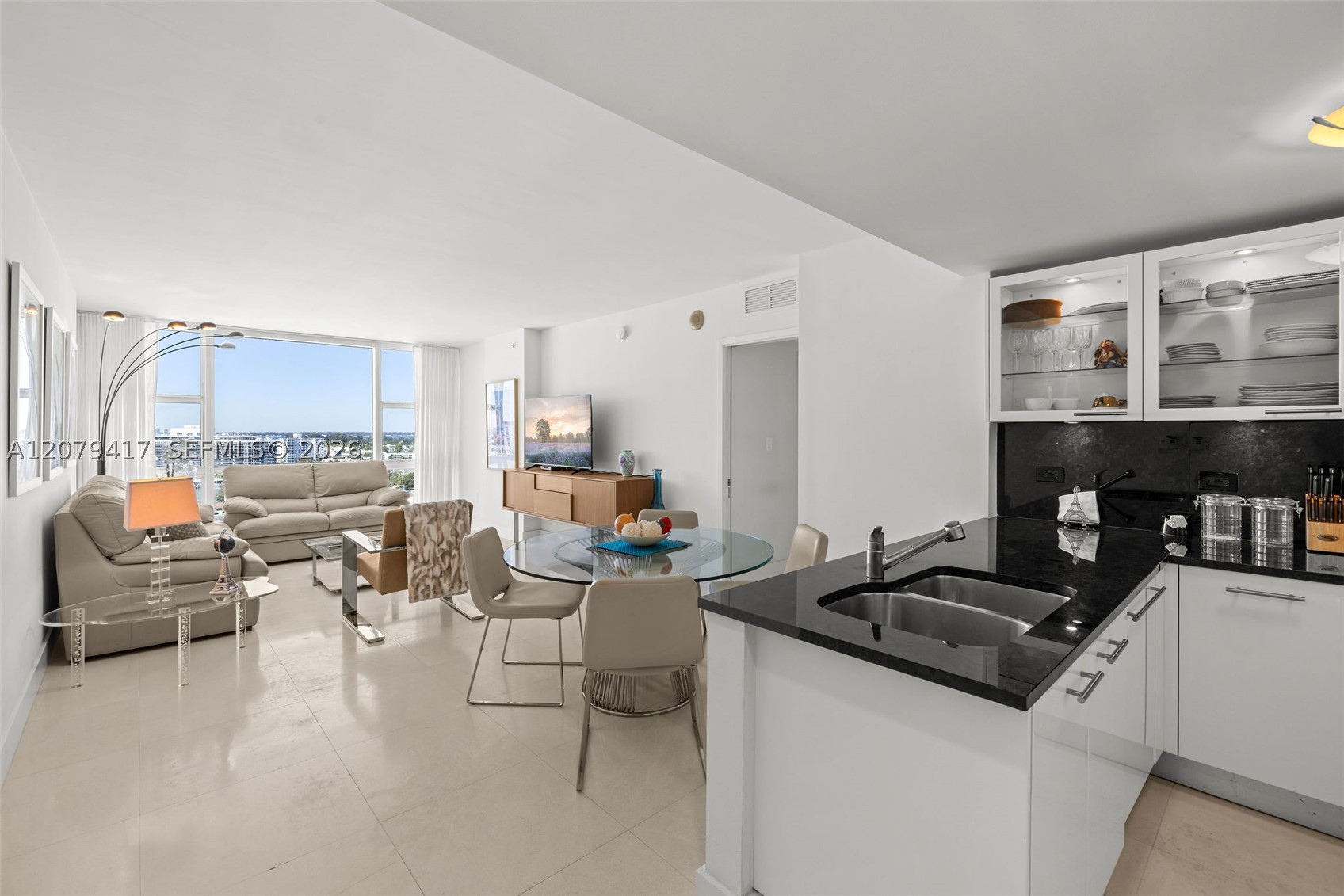 6801 Collins Ave #1401, Miami Beach FL 33141