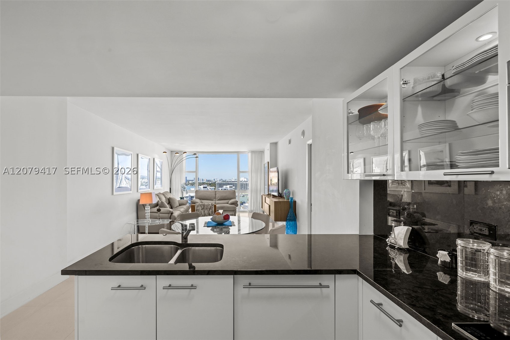 6801 Collins Ave #1401, Miami Beach FL 33141