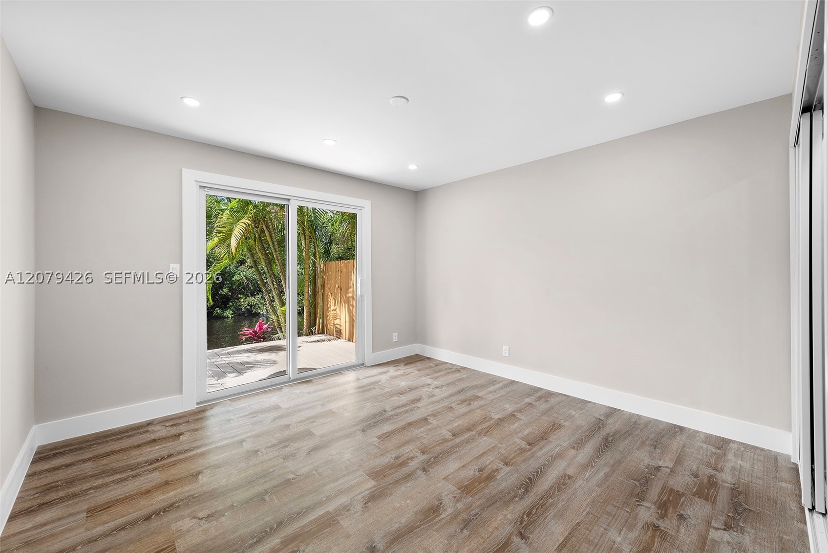 1400 NE 54th St #107, Fort Lauderdale FL 33334