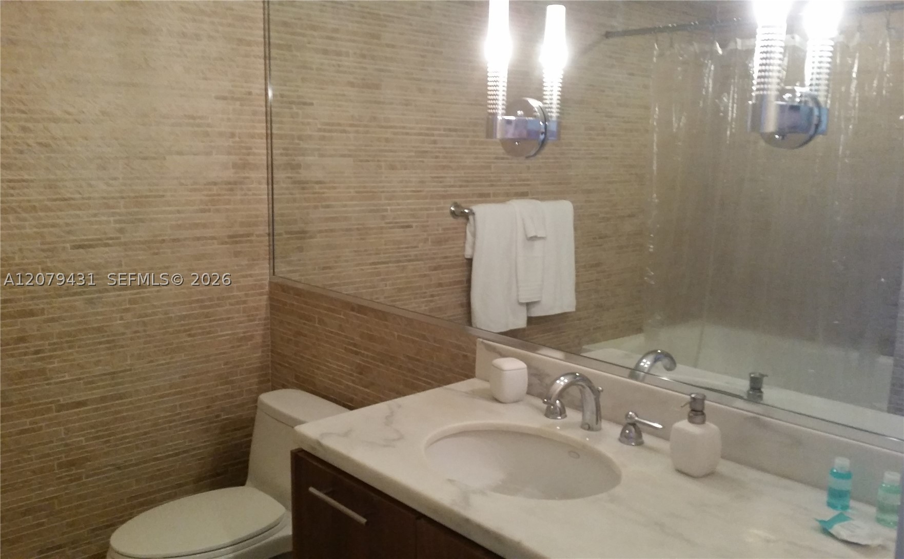 50 Biscayne Blvd #707, Miami FL 33132