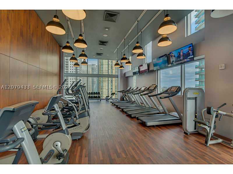 1300 Brickell Bay Dr #1008, Miami FL 33131