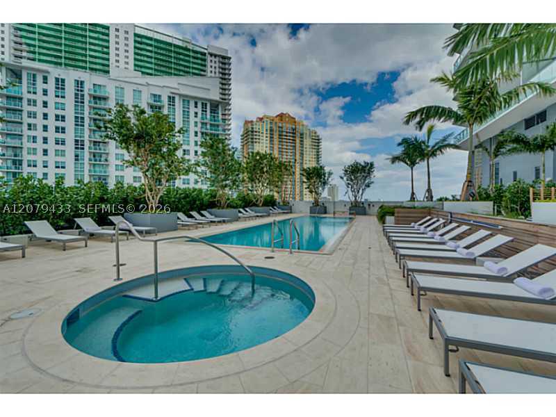 1300 Brickell Bay Dr #1008, Miami FL 33131