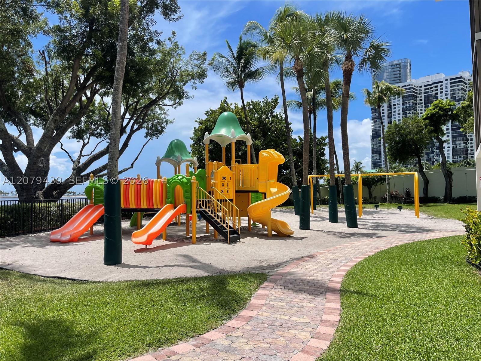 1901 Brickell Ave #B506, Miami FL 33129