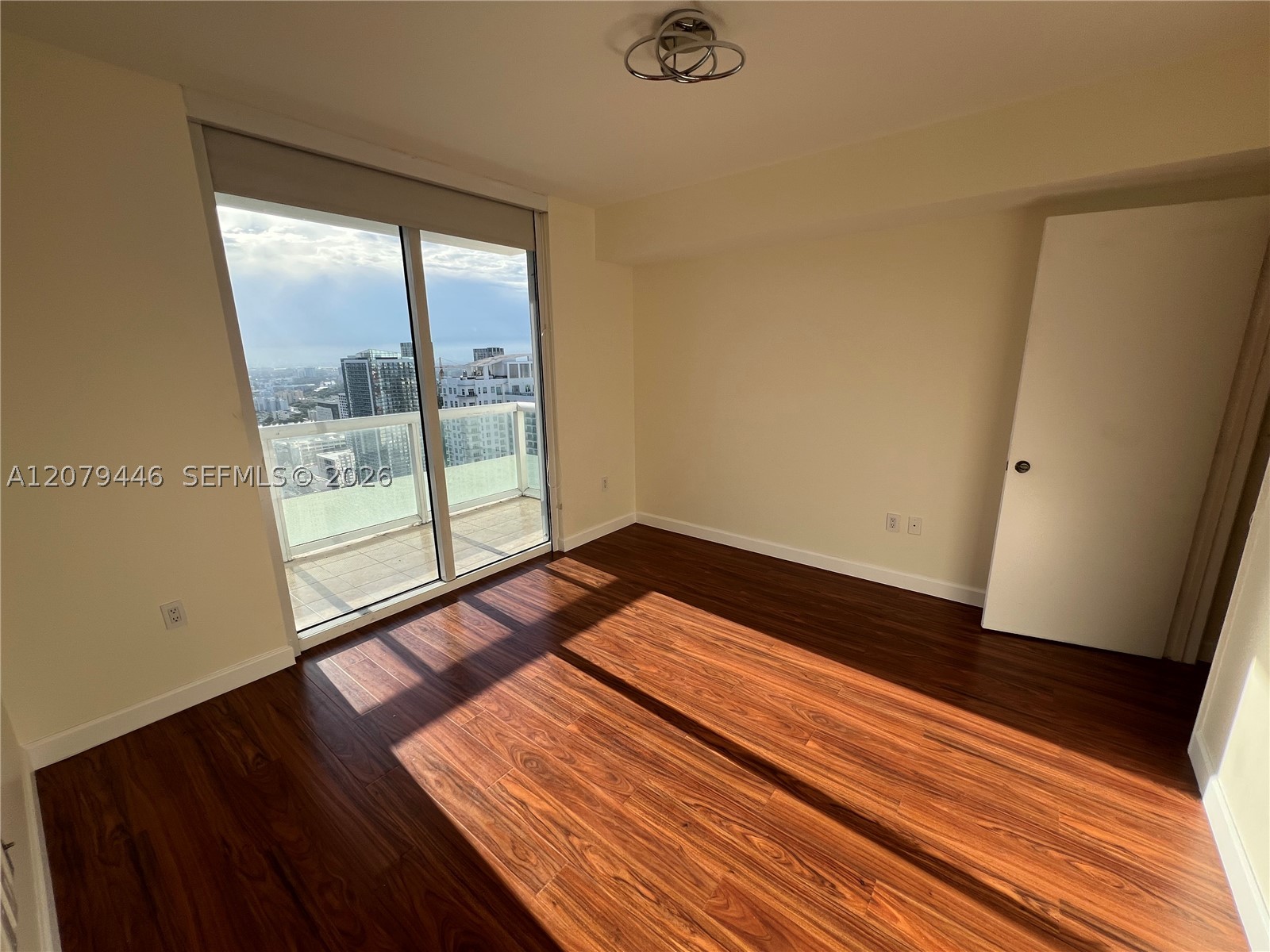 50 Biscayne Blvd #4507, Miami FL 33132