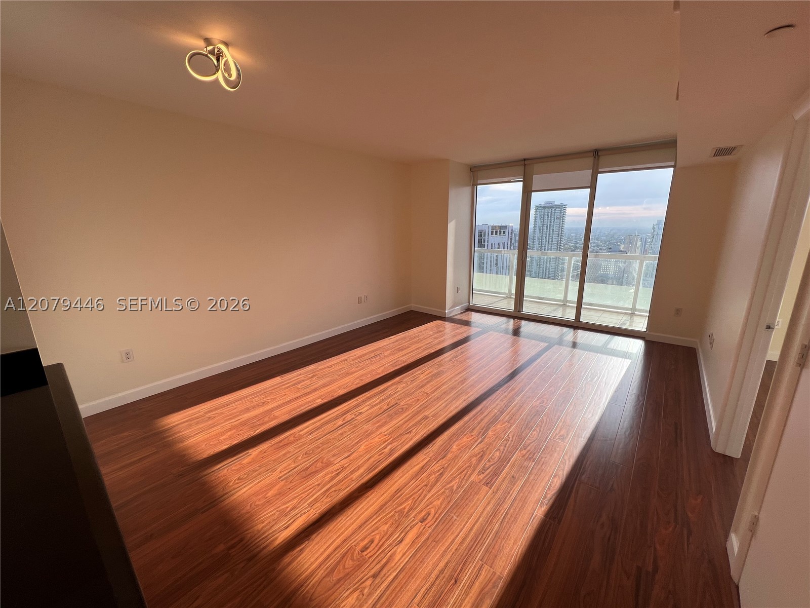50 Biscayne Blvd #4507, Miami FL 33132